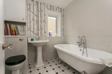 Eland Road, London, SW11 photo 18