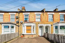 Fountain Road, London