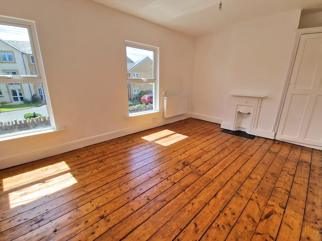 REYNALLT PLACE, PORTHCAWL, CF36 3DR