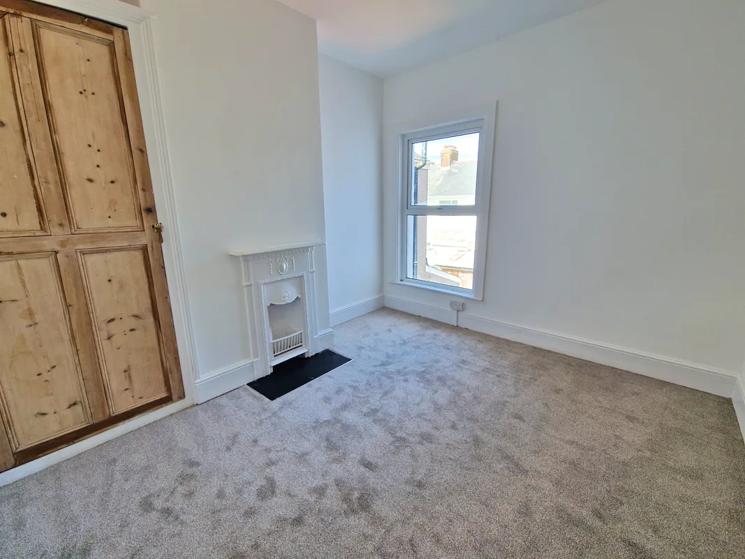 REYNALLT PLACE, PORTHCAWL, CF36 3DR