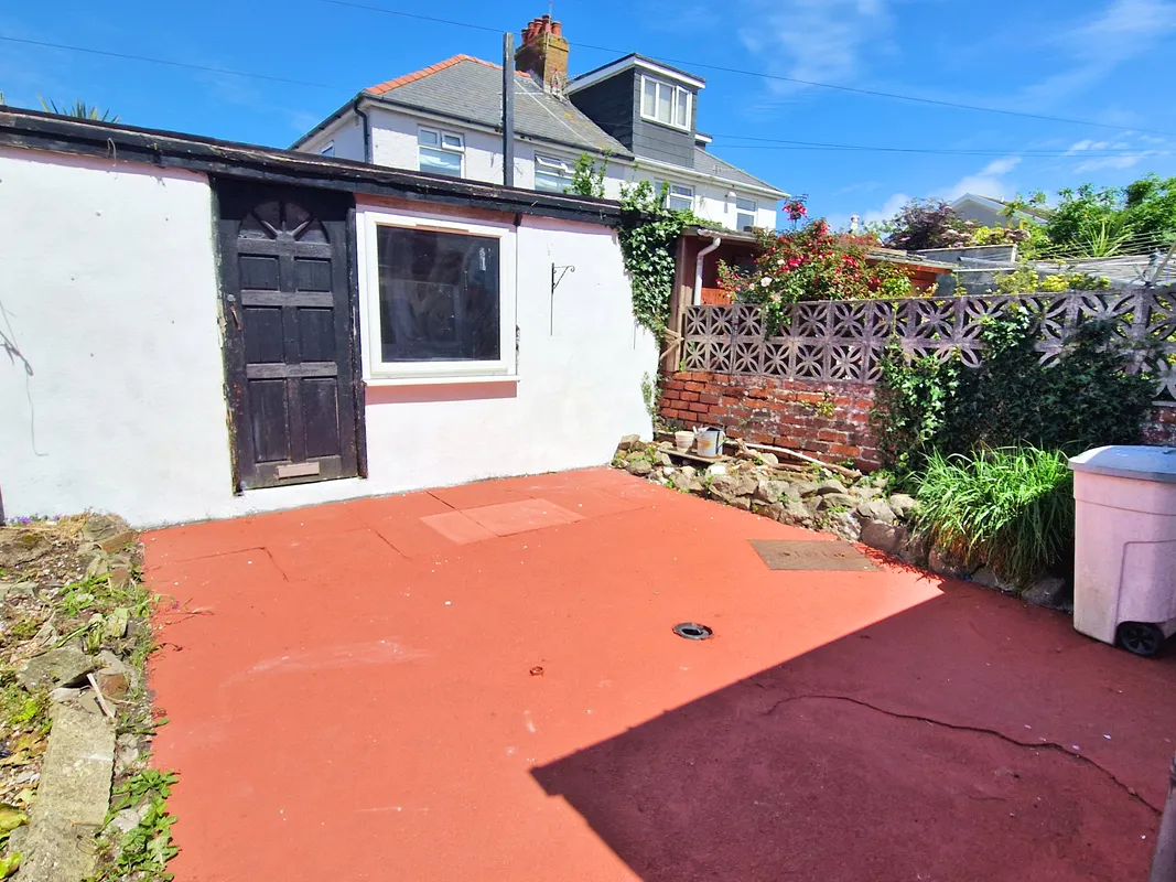 REYNALLT PLACE, PORTHCAWL, CF36 3DR
