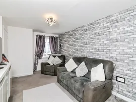 Maplesden Close, Oulton, Lowestoft thumb 3