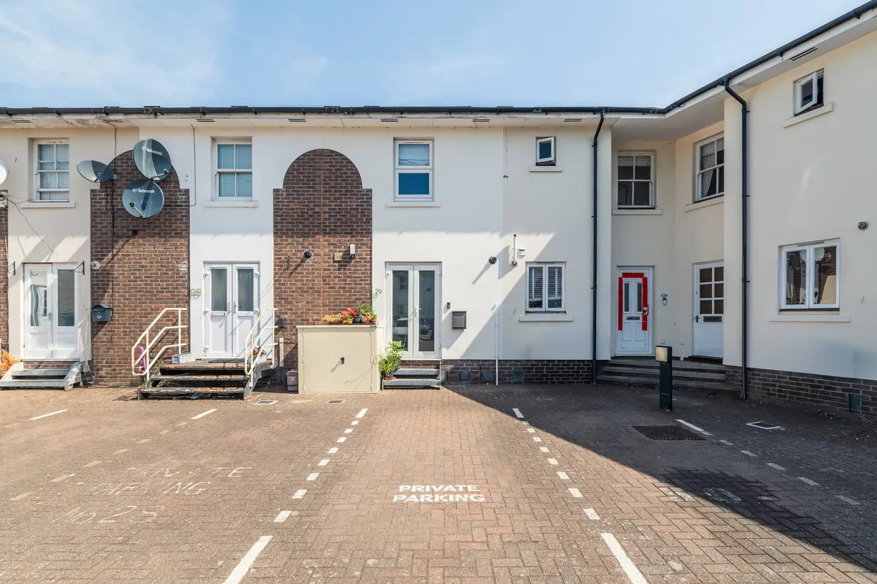 Francis Close, London, E14 photo 12