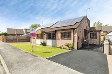 Brooksfield, South Kirkby, PONTEFRACT