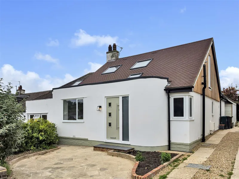 Property thumbnail 2 out of 3