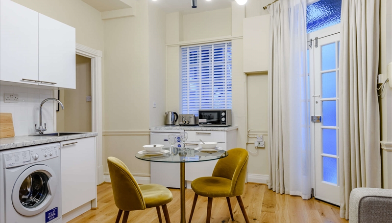 Ground Floor One Bedroom Apartment To Let Strathmore Court, St Johns Wood, NW8 Image 7