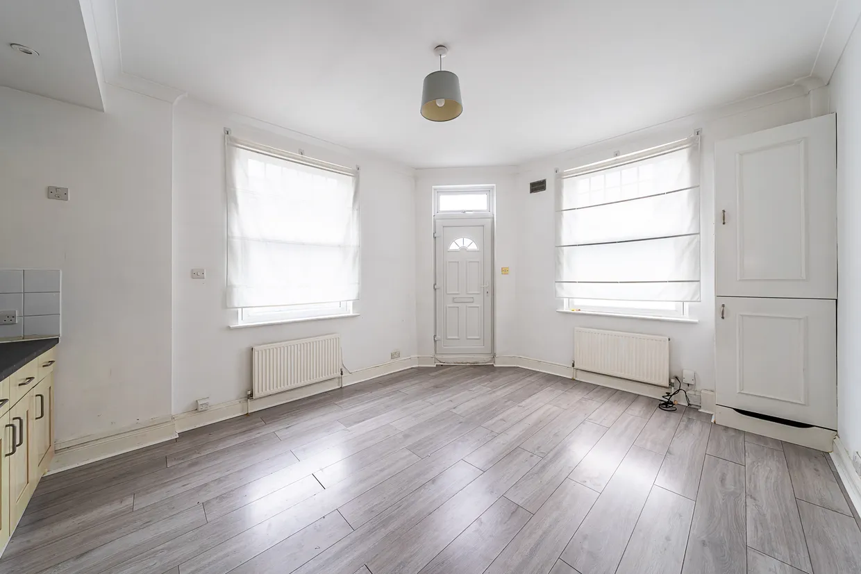 132 Stonhouse Street, London, SW4 photo 3