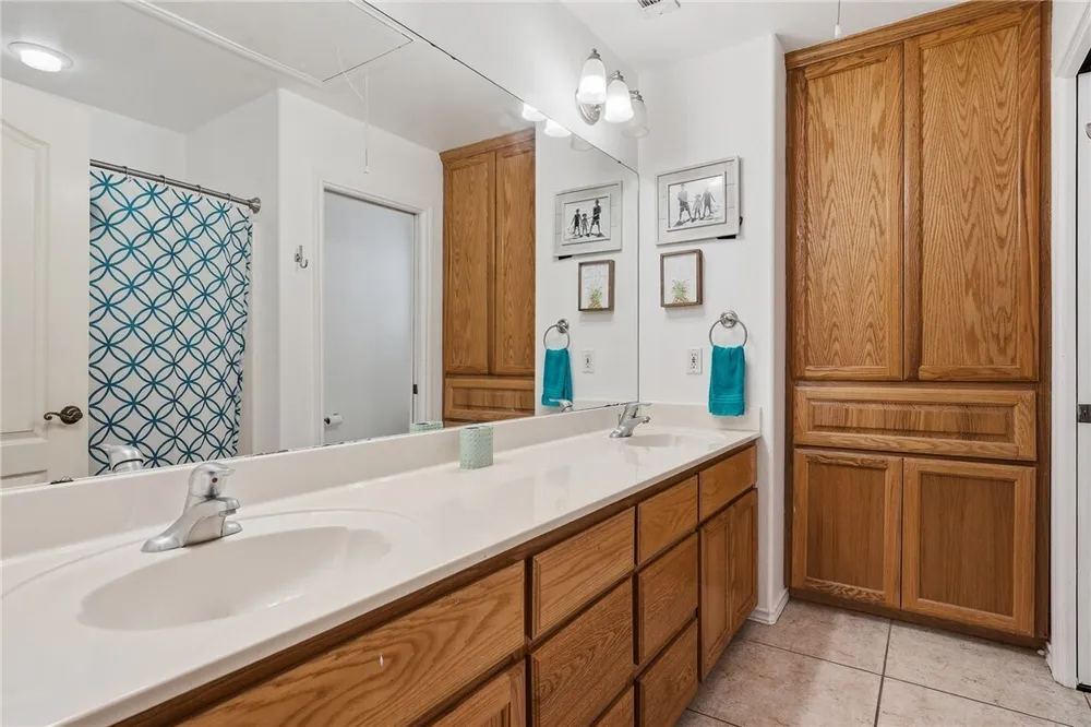6542 Macarena Dr, Corpus Christi, TX 78414