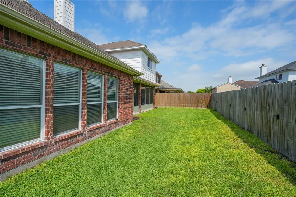 6542 Macarena Dr, Corpus Christi, TX 78414