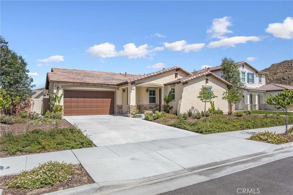 1216 Flagstone Ln, Hemet, CA 92545-2189