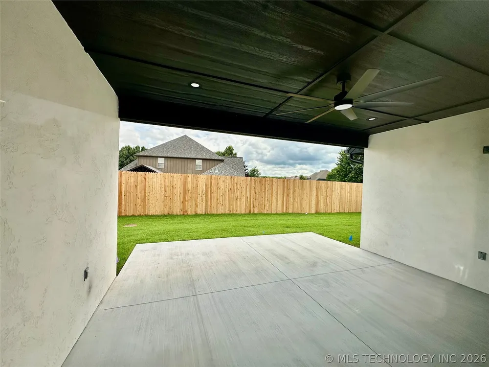 17298 E 45th Pl, Tulsa, OK 74134