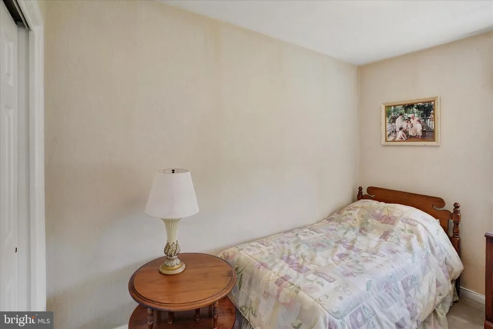 8849 Winchester Ave, Philadelphia, PA 19115