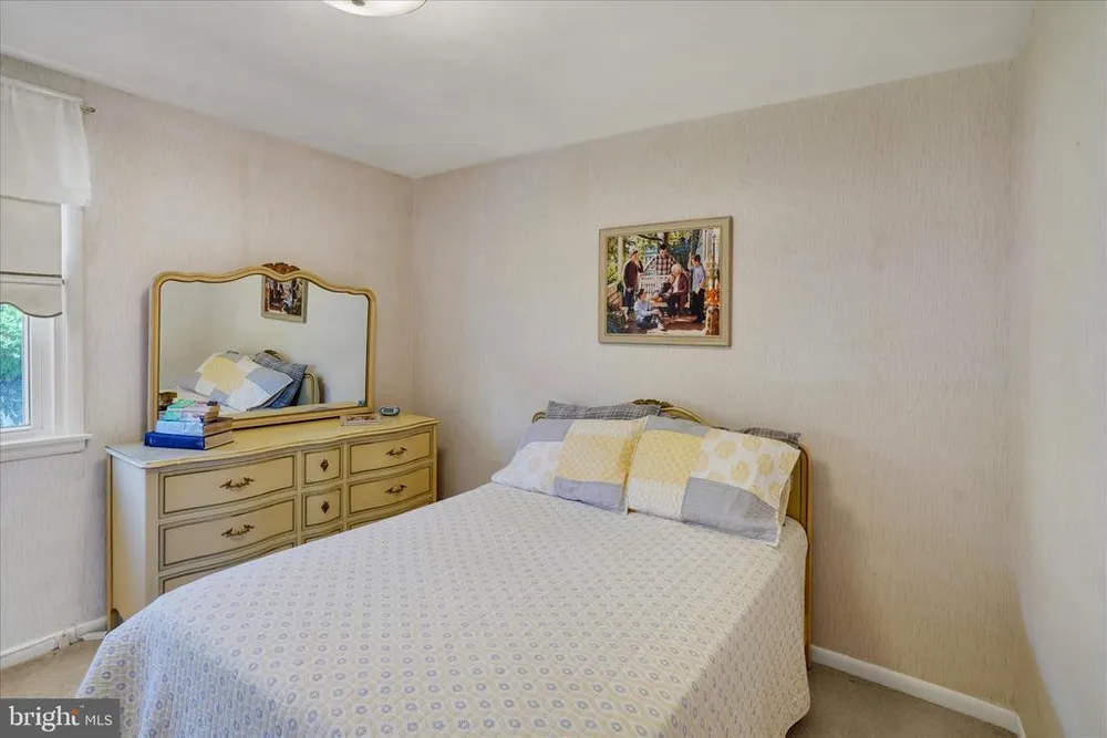 8849 Winchester Ave, Philadelphia, PA 19115