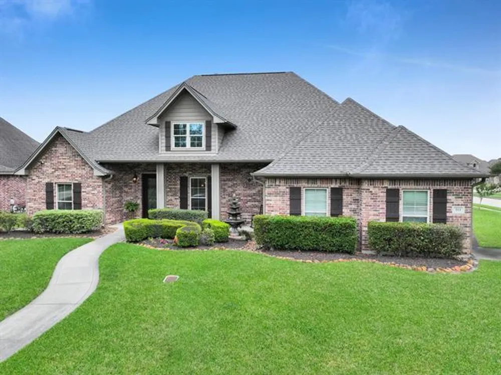 311 Winding Brook Dr, Lumberton, TX 77657