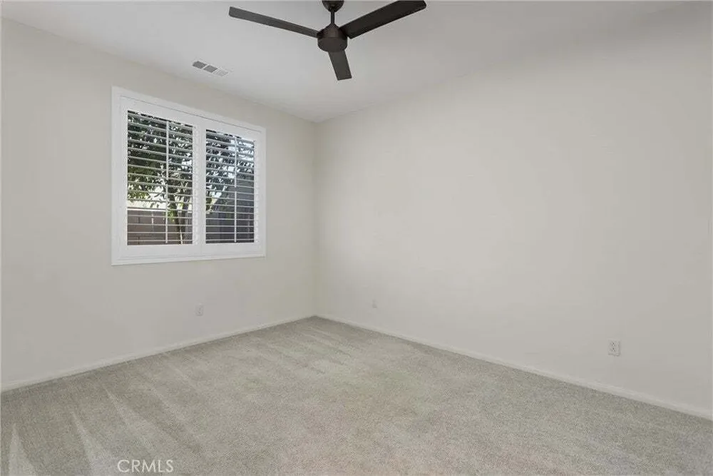 1216 Flagstone Ln, Hemet, CA 92545-2189