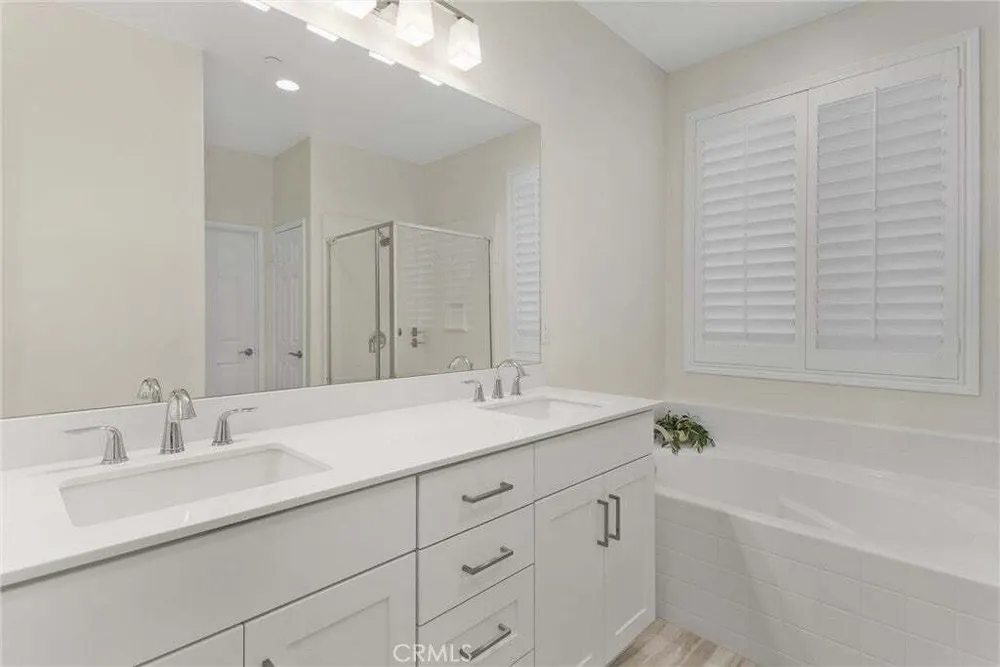1216 Flagstone Ln, Hemet, CA 92545-2189