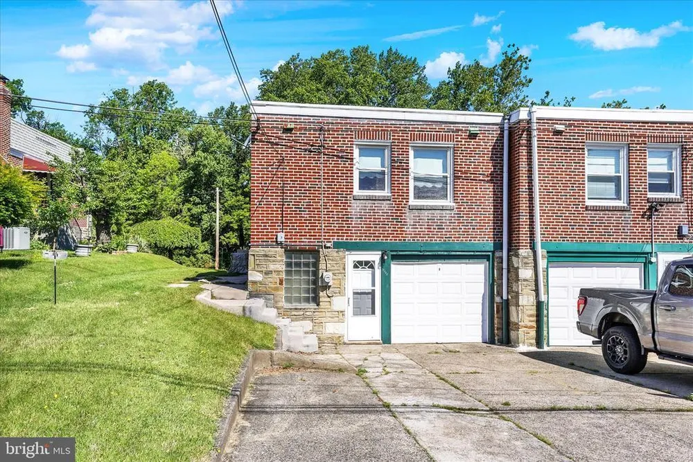 8849 Winchester Ave, Philadelphia, PA 19115