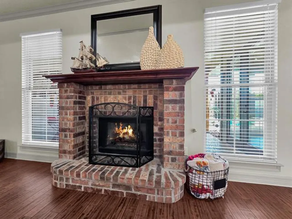 311 Winding Brook Dr, Lumberton, TX 77657