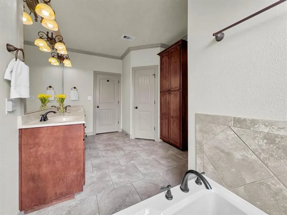 311 Winding Brook Dr, Lumberton, TX 77657