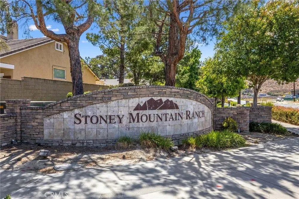 1216 Flagstone Ln, Hemet, CA 92545-2189