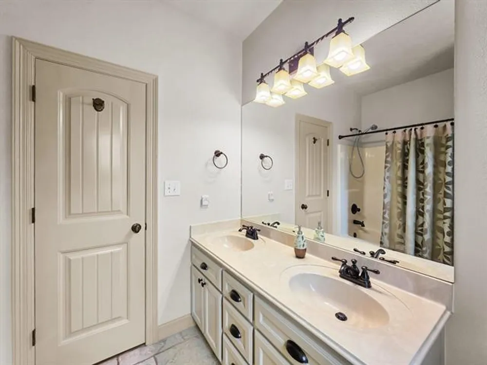 311 Winding Brook Dr, Lumberton, TX 77657