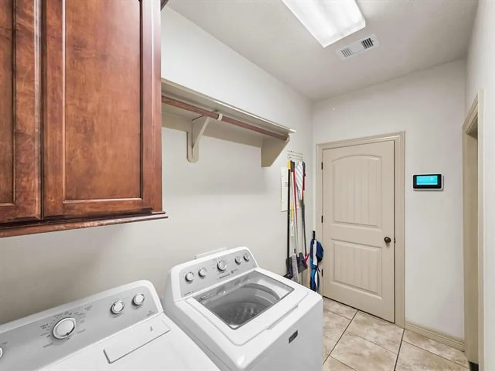 311 Winding Brook Dr, Lumberton, TX 77657