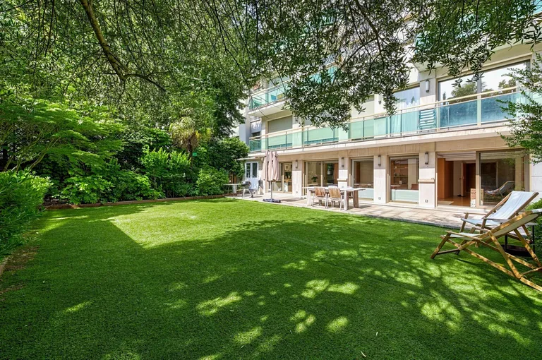 Neuilly-sur-Seine, 92200, France