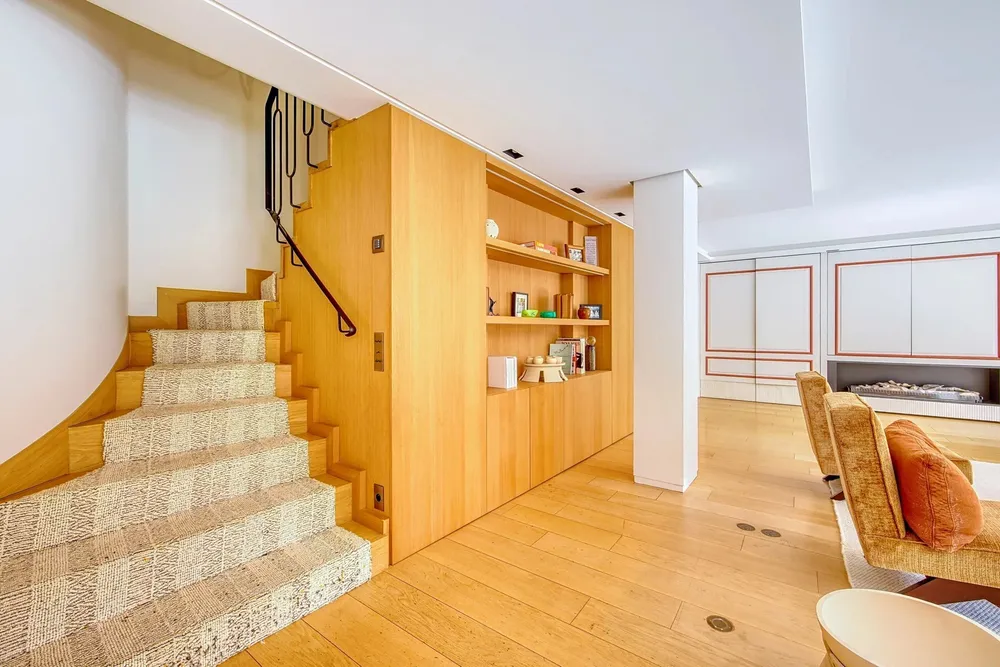Neuilly-sur-Seine, 92200, France