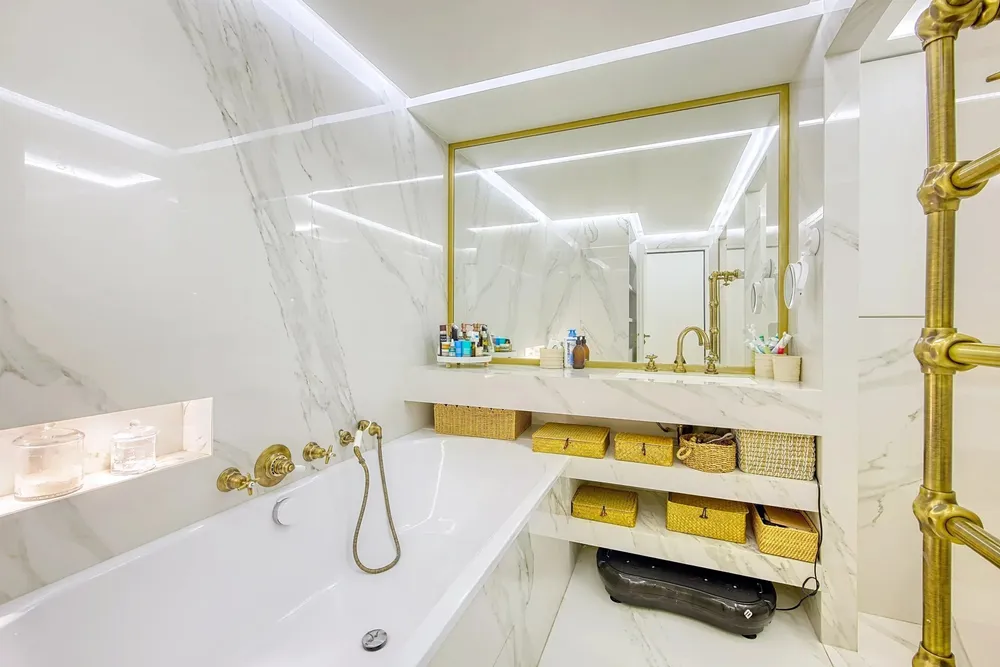 Neuilly-sur-Seine, 92200, France