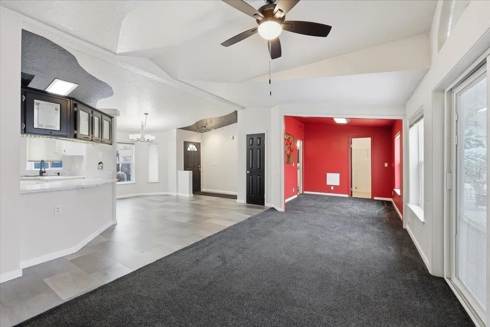 4402 S Sunny Creek Cir, Spokane, WA 99224