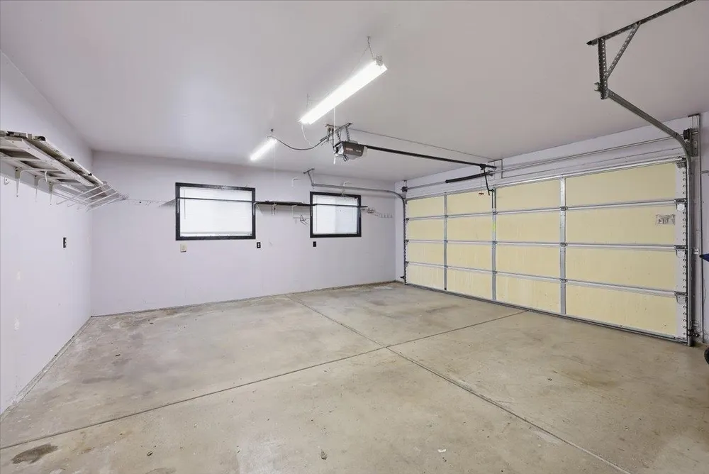 4402 S Sunny Creek Cir, Spokane, WA 99224