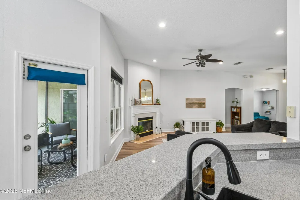 4690 Leah Creek Dr, Jacksonville, FL 32257