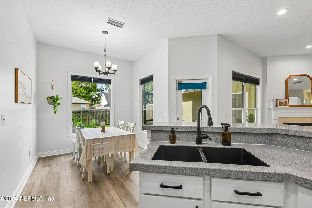 4690 Leah Creek Dr, Jacksonville, FL 32257
