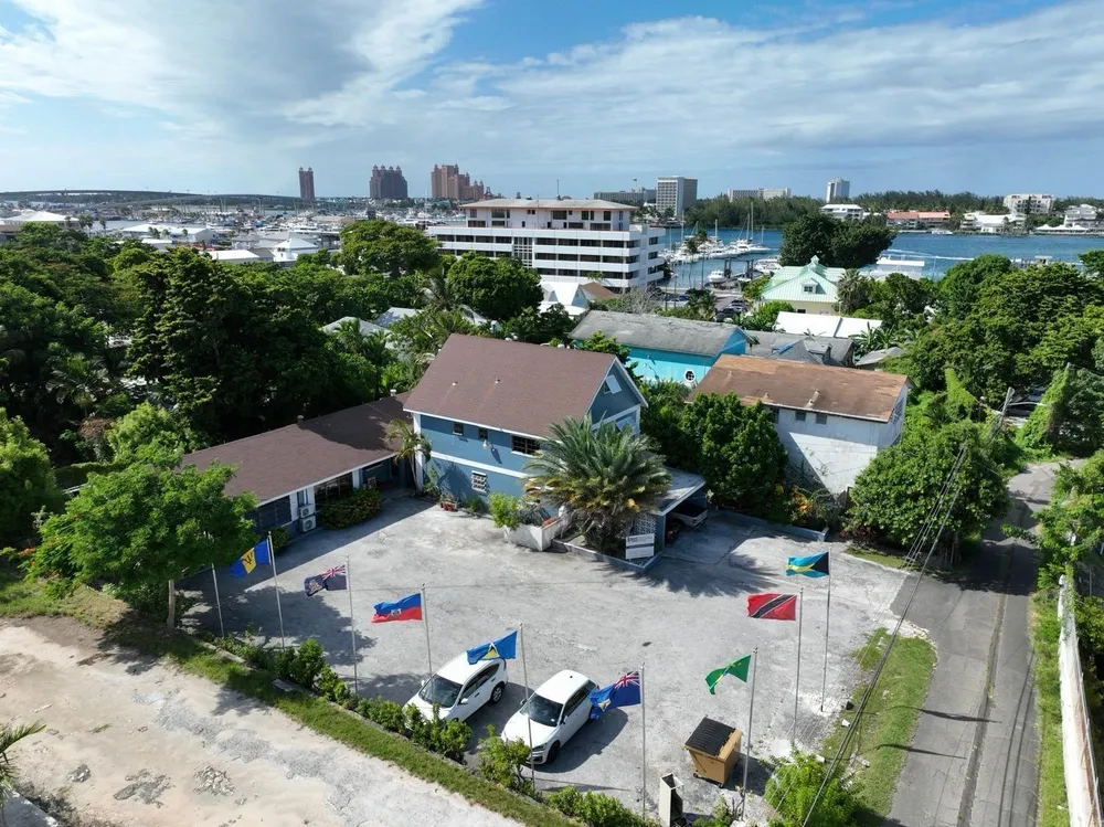 Shirley Street Nassau / New Providence