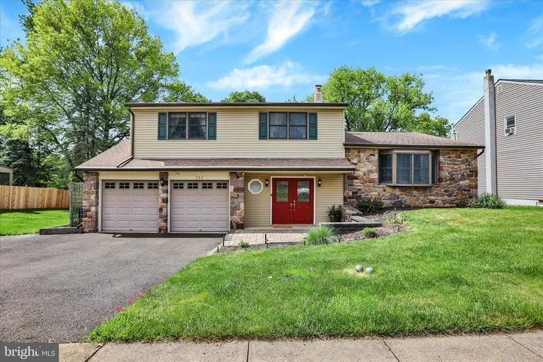 152 Windham Dr, Langhorne, PA 19047