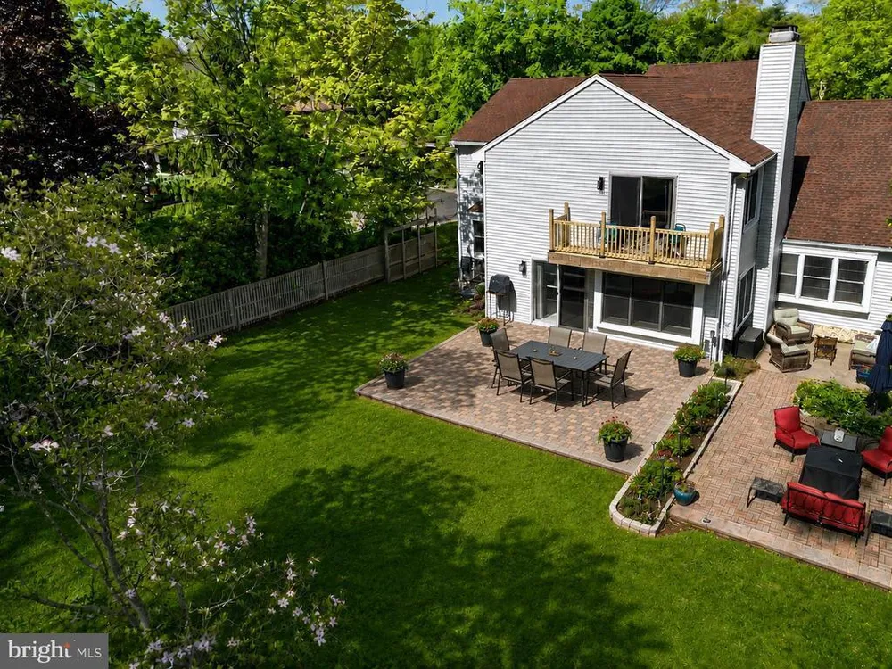 1273 Quarry Commons Dr, Yardley, PA 19067