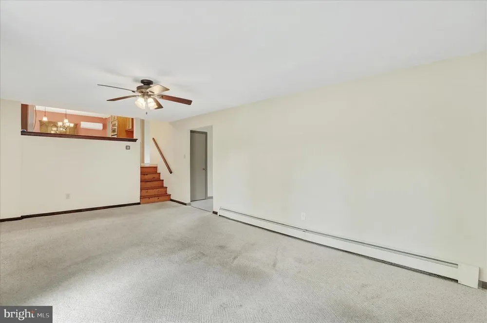 152 Windham Dr, Langhorne, PA 19047