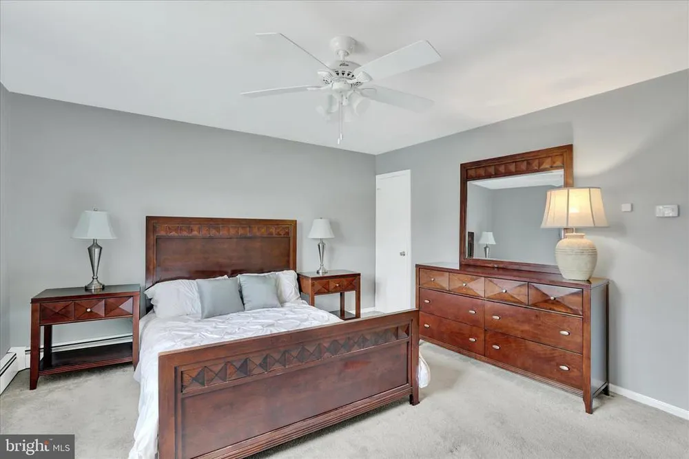 152 Windham Dr, Langhorne, PA 19047