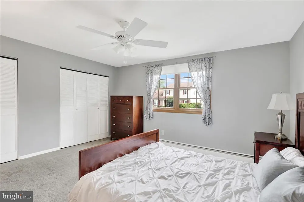 152 Windham Dr, Langhorne, PA 19047