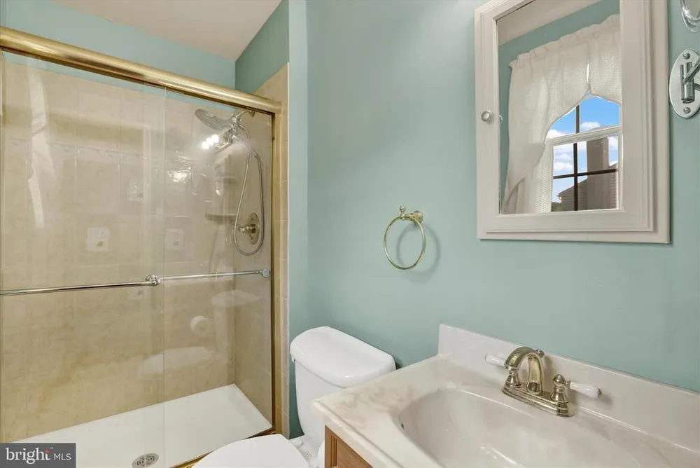 152 Windham Dr, Langhorne, PA 19047