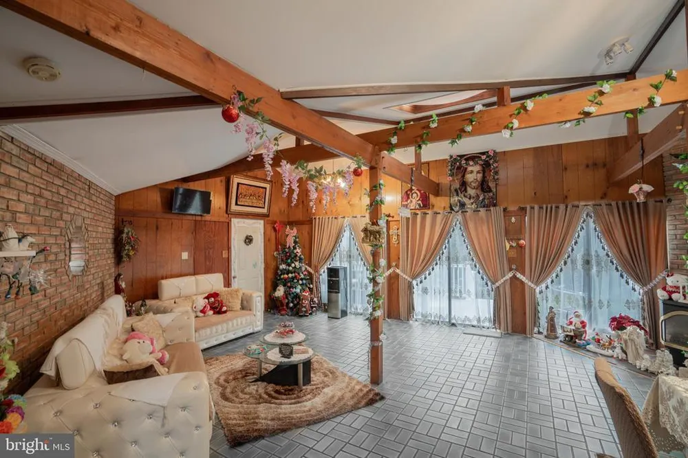 1606 N Line St, Lansdale, PA 19446