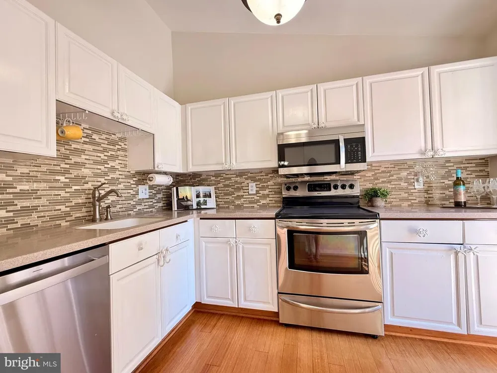 953 Windwhisper Ln, Annapolis, MD 21403