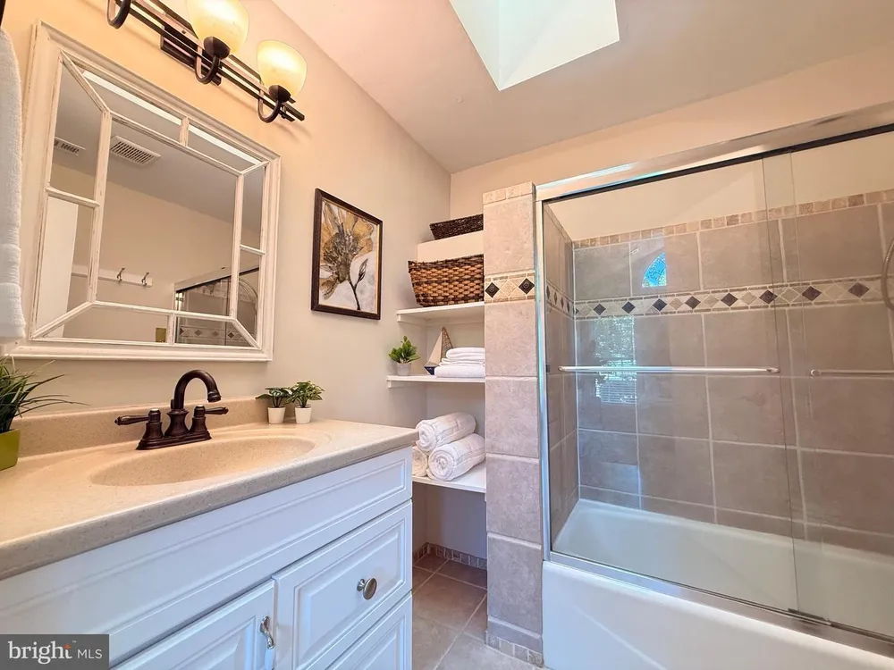 953 Windwhisper Ln, Annapolis, MD 21403