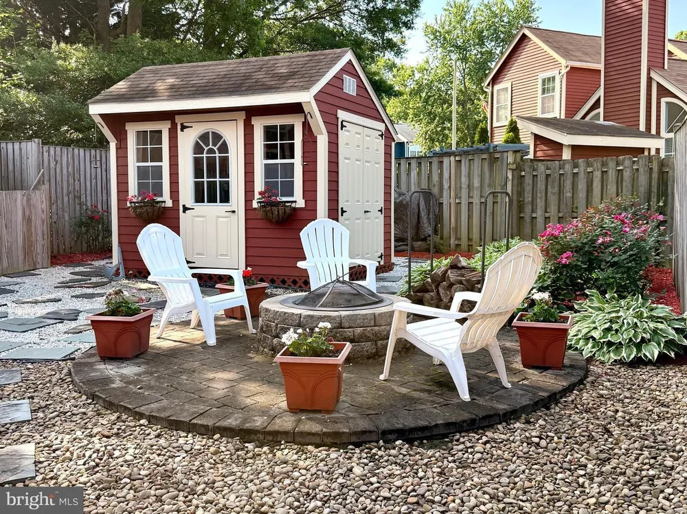 953 Windwhisper Ln, Annapolis, MD 21403