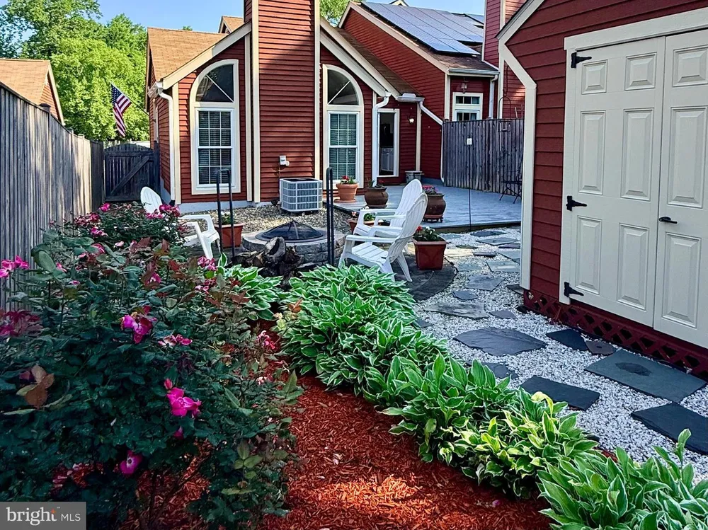 953 Windwhisper Ln, Annapolis, MD 21403