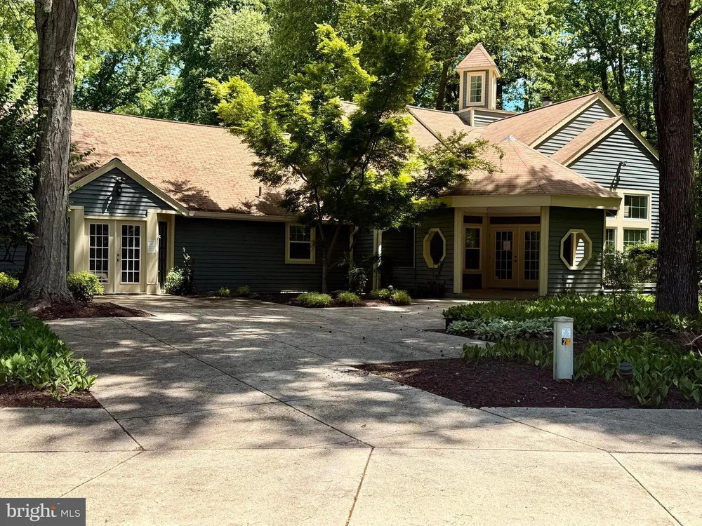 953 Windwhisper Ln, Annapolis, MD 21403