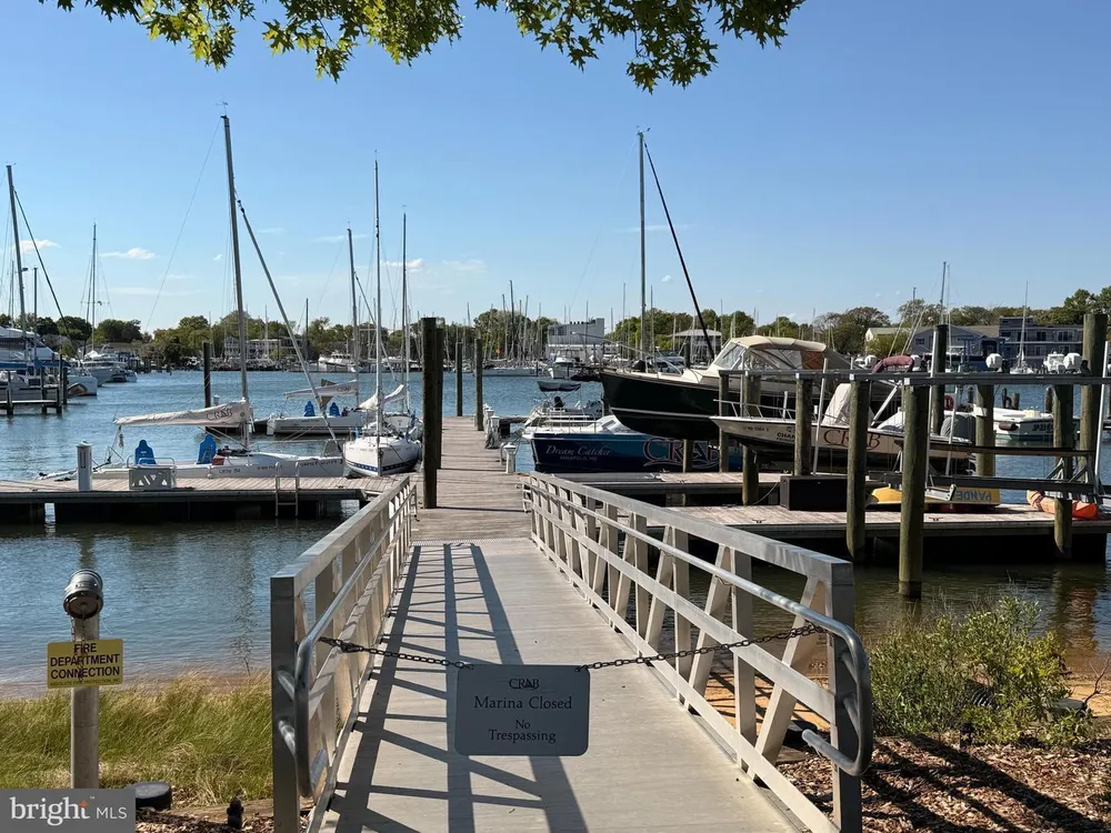 953 Windwhisper Ln, Annapolis, MD 21403