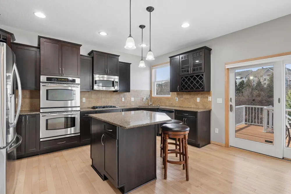 15376 Plumstone Dr, Eden Prairie, MN 55347