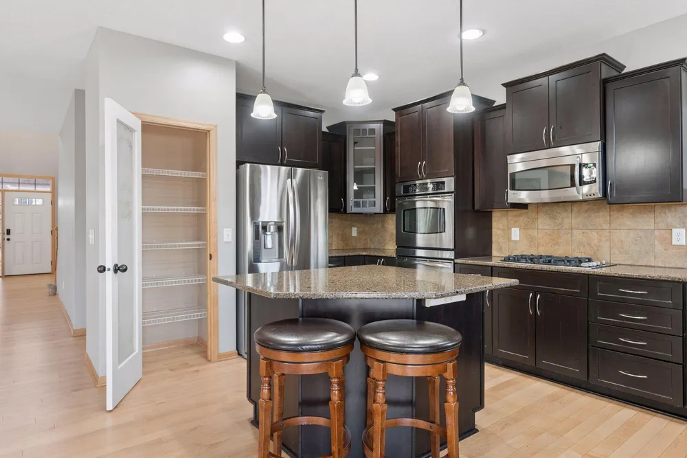 15376 Plumstone Dr, Eden Prairie, MN 55347