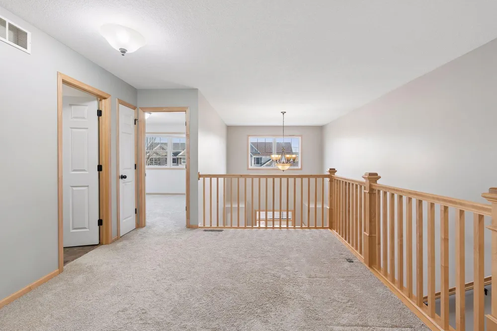 15376 Plumstone Dr, Eden Prairie, MN 55347